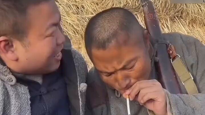 Sinh viên đại học tham gia nhóm với tư cách là nhân viên bổ sung, sinh viên đại học: Rất vui, được c