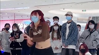 [Yanran] Tidak ada yang menari mengikuti lagu non-utama di bagian dansa? Saya akan mengambil tindaka