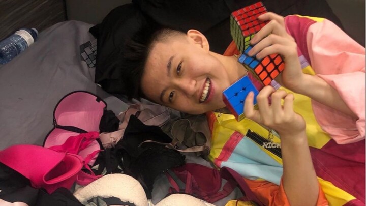 【Rich Brian】Operasi goda satu tangan
