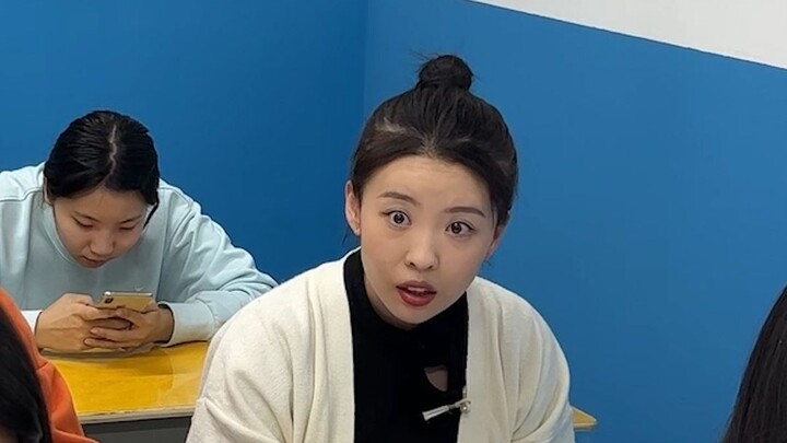 Dayue: I've been busy with schoolwork lately, please don't bother me~