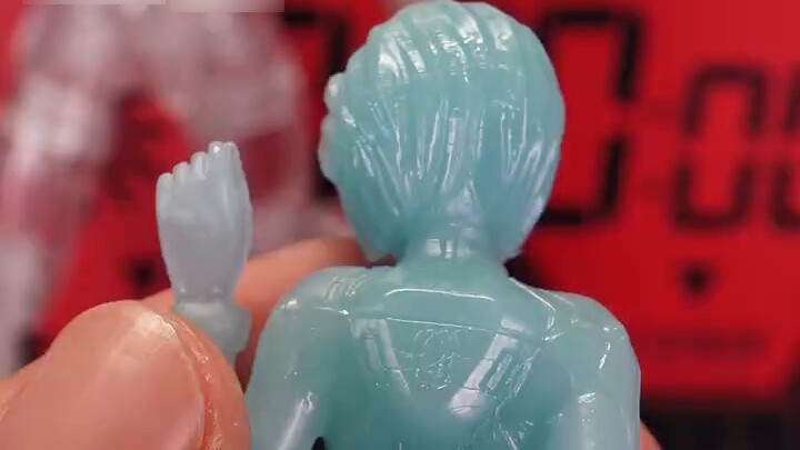 Bạn đã bao giờ nhìn thấy Unit-01 hoàn toàn trong suốt chưa?