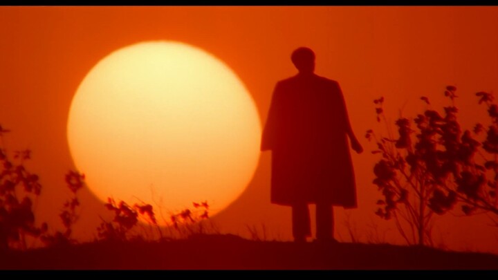 “Lúa mì chín hàng nghìn lần, Nhân dân vạn tuế lần đầu tiên”