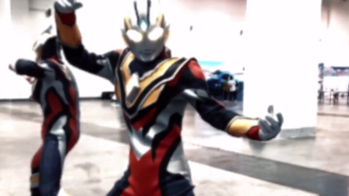 A surprising battle between real and fake Ultraman occurs at comic convention?