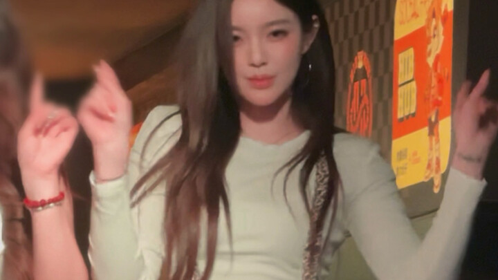 Hoàn toàn phát điên rồi! Ngày đông nhất ở công xã