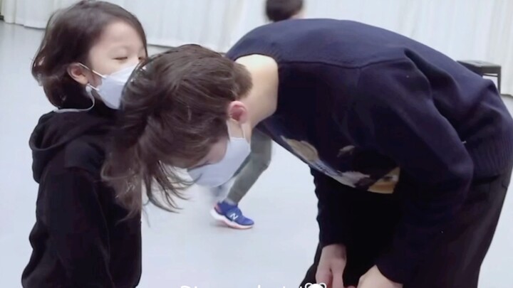 【Vernon Choi Han-sul】Meski ditonton berapa kali pun tetap bikin meleleh…>_<… Cuplikan Si Kecil yang 