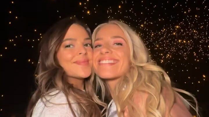 les| Rợp trời đèn lồng thật sự quá đẹp!!