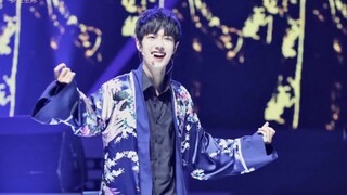 这就是百家爬墙名场面啊