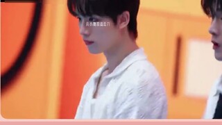 [Ding Chengxin] "Tiết lộ hậu trường bài hát chủ đề Hi6" rất chu đáo (giúp anh em thu dọn ngoại hình)