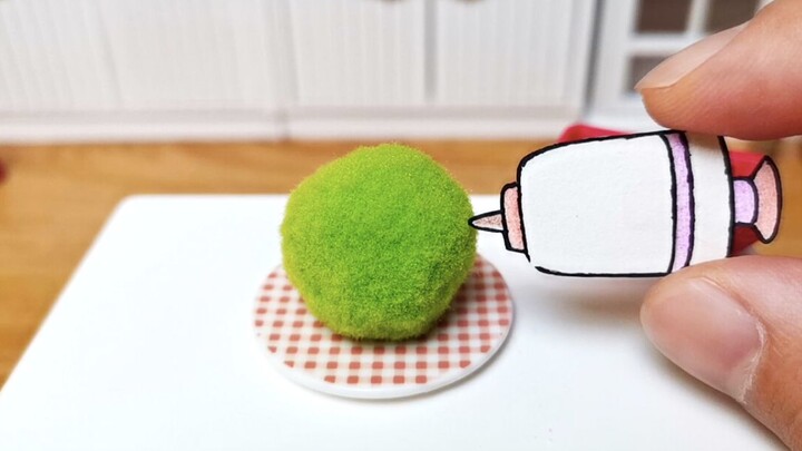 [Stop-motion animation food] Use a needle to absorb the color of the ball and make it into a snack