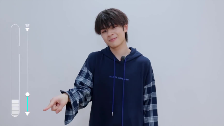 【หวังเฉินอี】ดวลกันออนไลน์! เฉินอีเต้น "ท่าไม้ถูพื้น" สุดเท่! วีล็อกของหวังเฉินอี 20190428