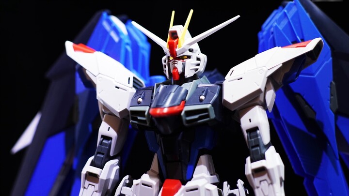 Gundam cũng rất năng động