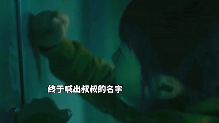 That little girl is so strong and clever! Hunted by her enemies, she hid in a morgue—and discovered 