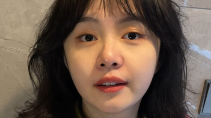 ใครบอกว่าแค่จูบแฟนสาวก็ทำให้เธอซักถุงเท้าได้ล่ะ