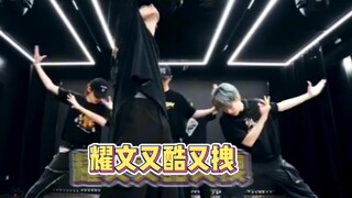 Times Fengjun rolled up according to this choreography #TimesYouthLeague #EntertainmentYouthAmway #T