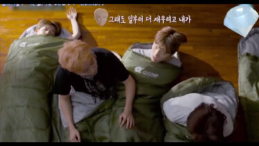 في المدرسة، لا يذهب أحد إلى المدرسة في الوقت المحدد، لكن دائمًا ما يوجد شخص ينادي هoshi في الساعة ال