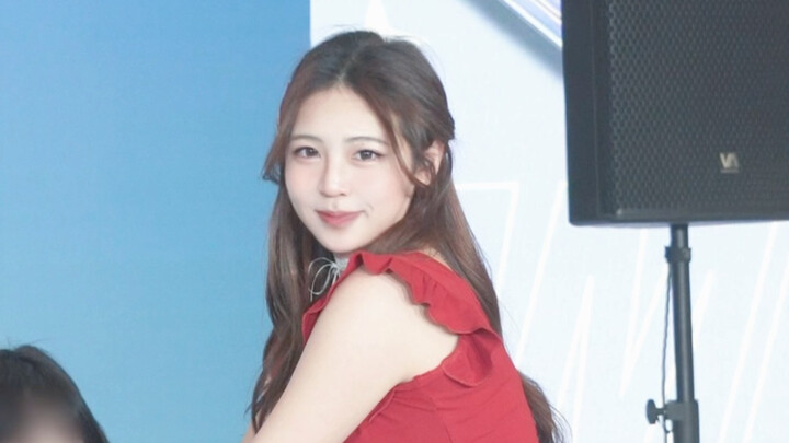 Váy ngắn miniskirt – cover vũ đạo AOA ~ Mình đang từ từ chuyển toàn bộ các buổi biểu diễn đường phố 
