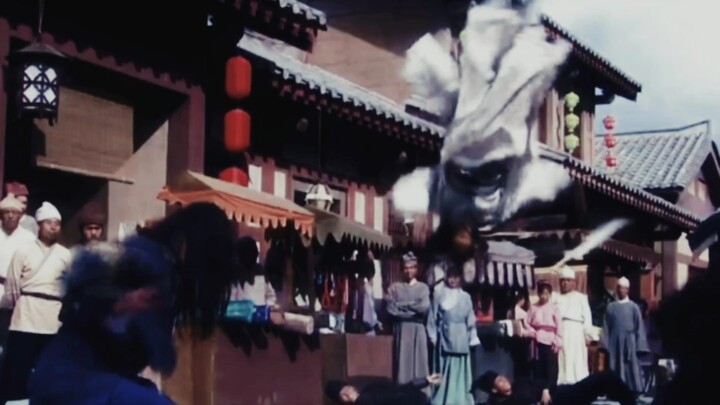 Zhang Jizhong: He’s really good with that fan—totally surprised me.