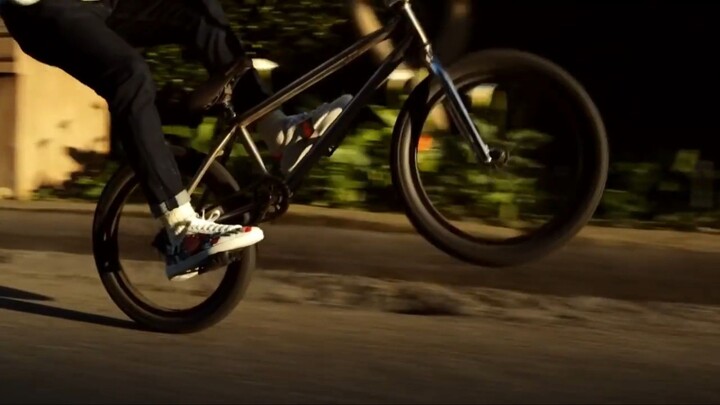 Frank Ocean - Biking (Promo)