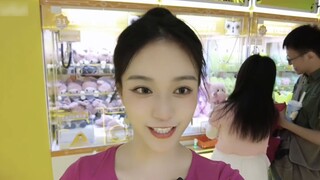 Don’t grab dolls anymore! You will return the dolls you get at the claw machine!