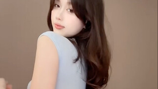 Da Qiao is a no-go (shorts, mature lady