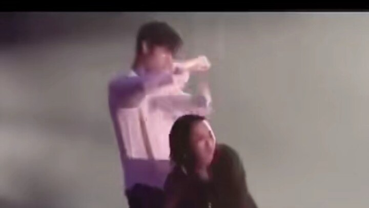 Anh trai, đừng đụng vào cô ấy, a~ aaaa~ aaaaa!