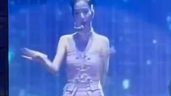 #Jisoo Terima kasih wanita cantik telah membawa sedikit kegembiraan di hari kerjaku
