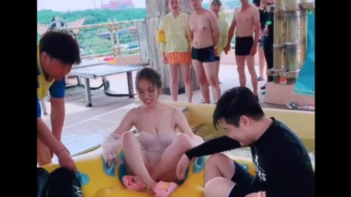 บางคนเกิดมาเพื่อเป็นพระเอก!!