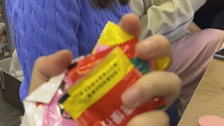 Taiwanese aunts are really proactive!