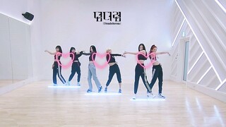 تعود فرقة Apink إلى غرفة تدريب Dumhdurum
