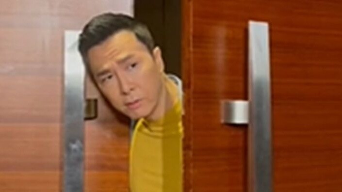 [Raging Fire] Siapa yang mengetuk pintu Dan? Para aktor pendukung di "Raging Fire" sedang tampil mem