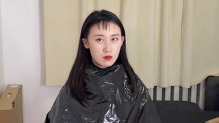 إذا لمست غرتي، سأرمي عليك صندوقًا من الورق المقوى
