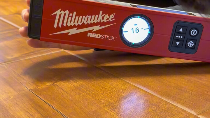 Không người đàn ông nào có thể từ chối giọng nói này!