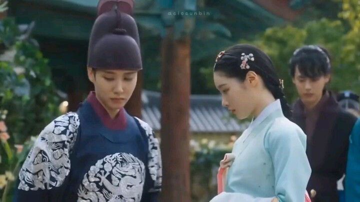 The king's affection girls pov