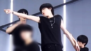 หุ่นเป๊ะสุดๆ! ห้องซ้อม "เผชิญหน้า" ซ่งหย่าซวนโฟกัส