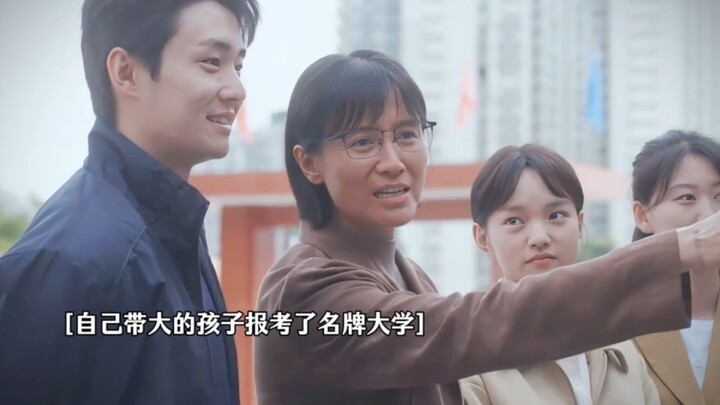 Principal Zhang, who had opposed students taking the art college entrance exam, had his mind changed