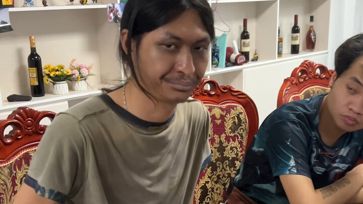 Han Xin’s outfit in the Chinese server has changed color.