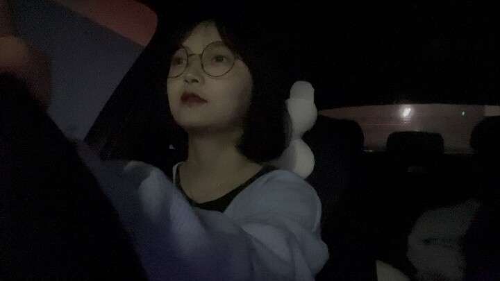 Đang chạy máy gì vậy? Máy kéo Skiiii