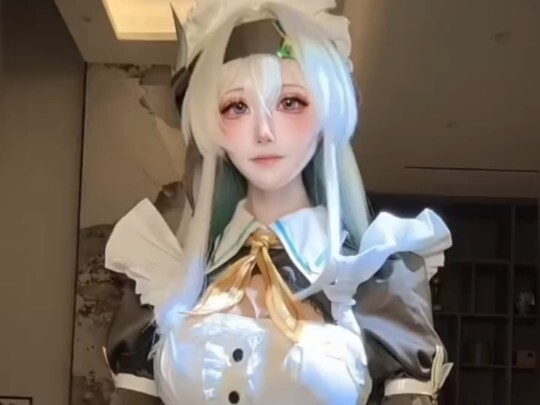 ستأتي ليو ينغ إلى منزلك لتعمل خادمةً!