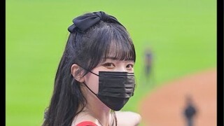【4K】 لي دواهي ترقص بملابس رياضية ساخنة ومثيرة مع فريق التشجيع - أشعر بالحرارة الشديدة! (موسيقى خلفية