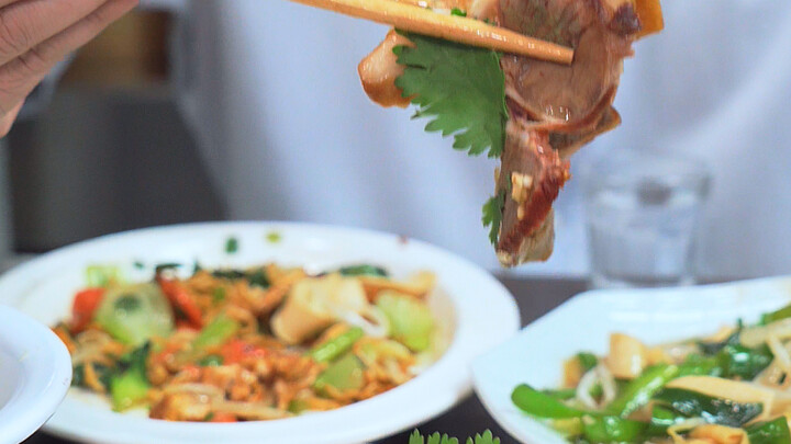 Chưa đến 100, thoải mái ăn một bữa tối