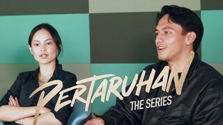 Jefri & Clara Blak-blakan Bahas Scene "Garpu" di Pertaruhan The Series | Video Podcast