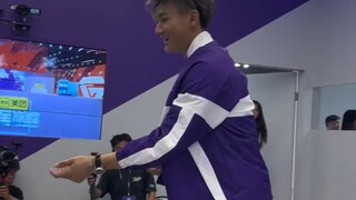 จิ่วเจ๋อแชร์วิดีโอหวงจื่อเทาเลียนแบบเลซิโอ บอกเลยว่าสุดยอดมาก