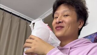 Doraemon serves as the emcee for Fat Tiger. What do you think of Dio Nobita?