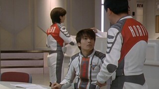 Famous chat scenes in Ultraman Tiga. If you can talk, talk more.