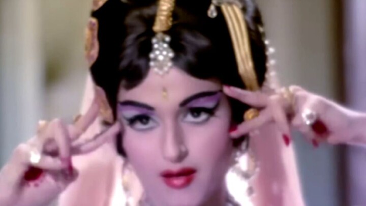 [Indian Song and Dance Translation] Let the Bright Moon Disappear into the Clouds: Vaishali’s Mujra 