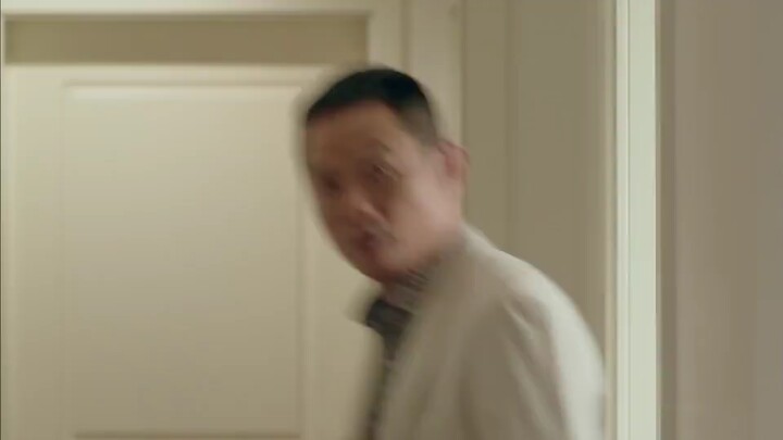 A man fixes a rich woman’s computer and ends up stirring up family drama—now things are really getti