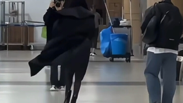 This is Ning Yizhuo! I finally understand why fans call her an elegant lady.
