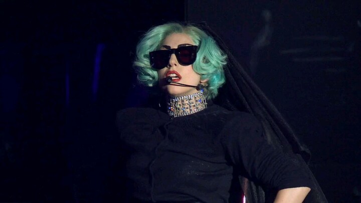 Lady Gaga - You And I (Live @ Sydney Monster Hall 2011)