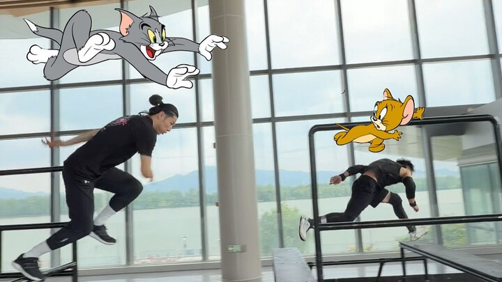 Real-Life Cat and Mouse Game
