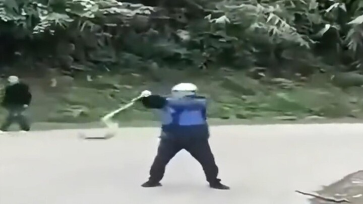 ถ้าปู่ของหูลวาวในสมัยนั้นใช้ท่านี้ได้ ก็คงไม่โดนงูร้ายจับตัวไปหรอก